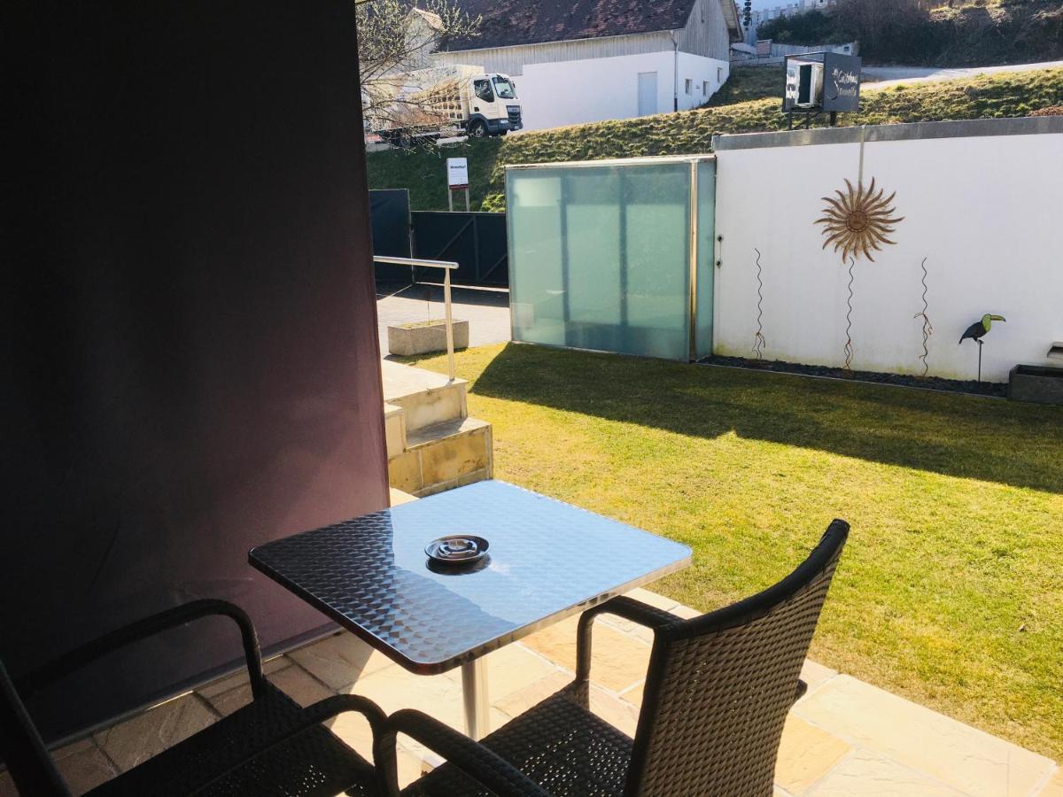 Gaestehaus Sommertal Mit Pool Im Garten, Eigener Parkplatz, 800M Zum Bodensee, 300M Zur Altstadt Мерсбург Екстер'єр фото
