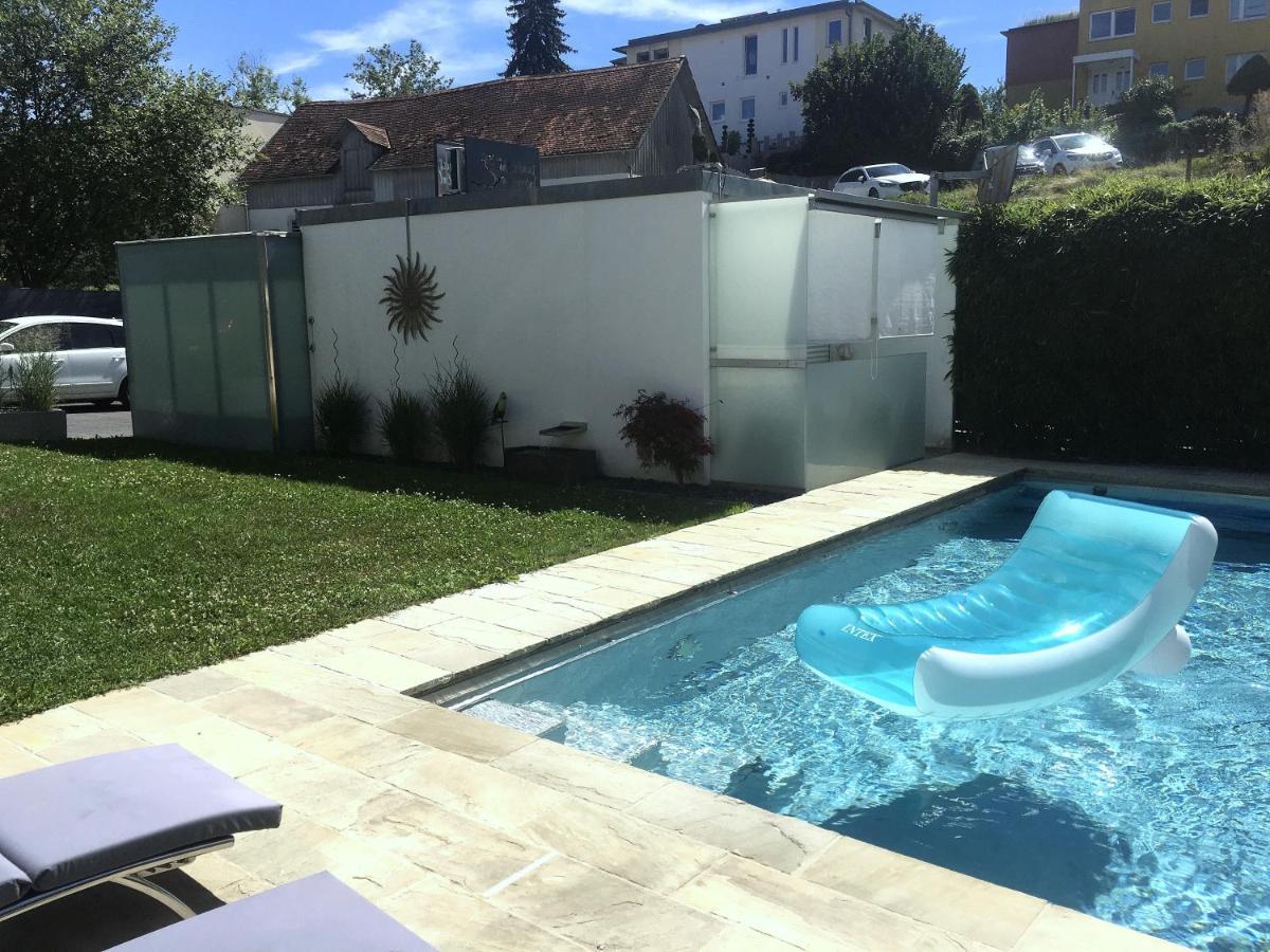 Gaestehaus Sommertal Mit Pool Im Garten, Eigener Parkplatz, 800M Zum Bodensee, 300M Zur Altstadt Мерсбург Екстер'єр фото