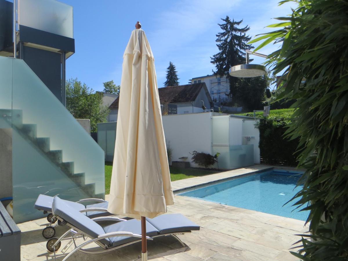 Gaestehaus Sommertal Mit Pool Im Garten, Eigener Parkplatz, 800M Zum Bodensee, 300M Zur Altstadt Мерсбург Екстер'єр фото